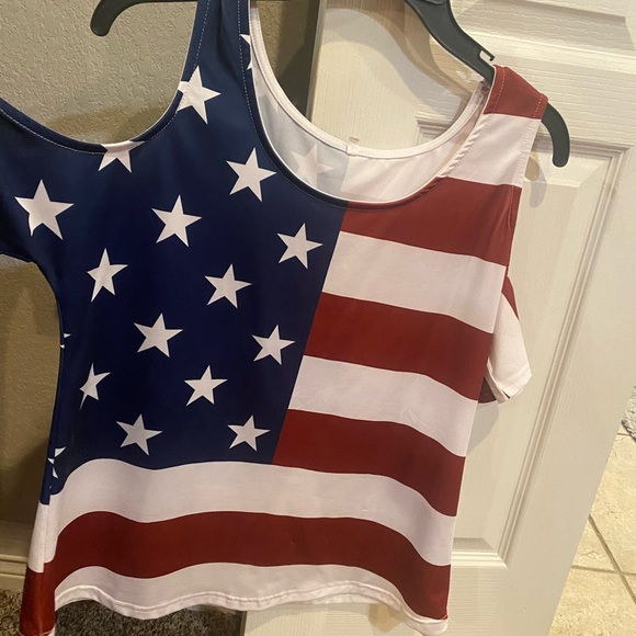 Stars and Stripes cold shoulder top, cute and comfy! Medium fit. - Picture 2 of 3